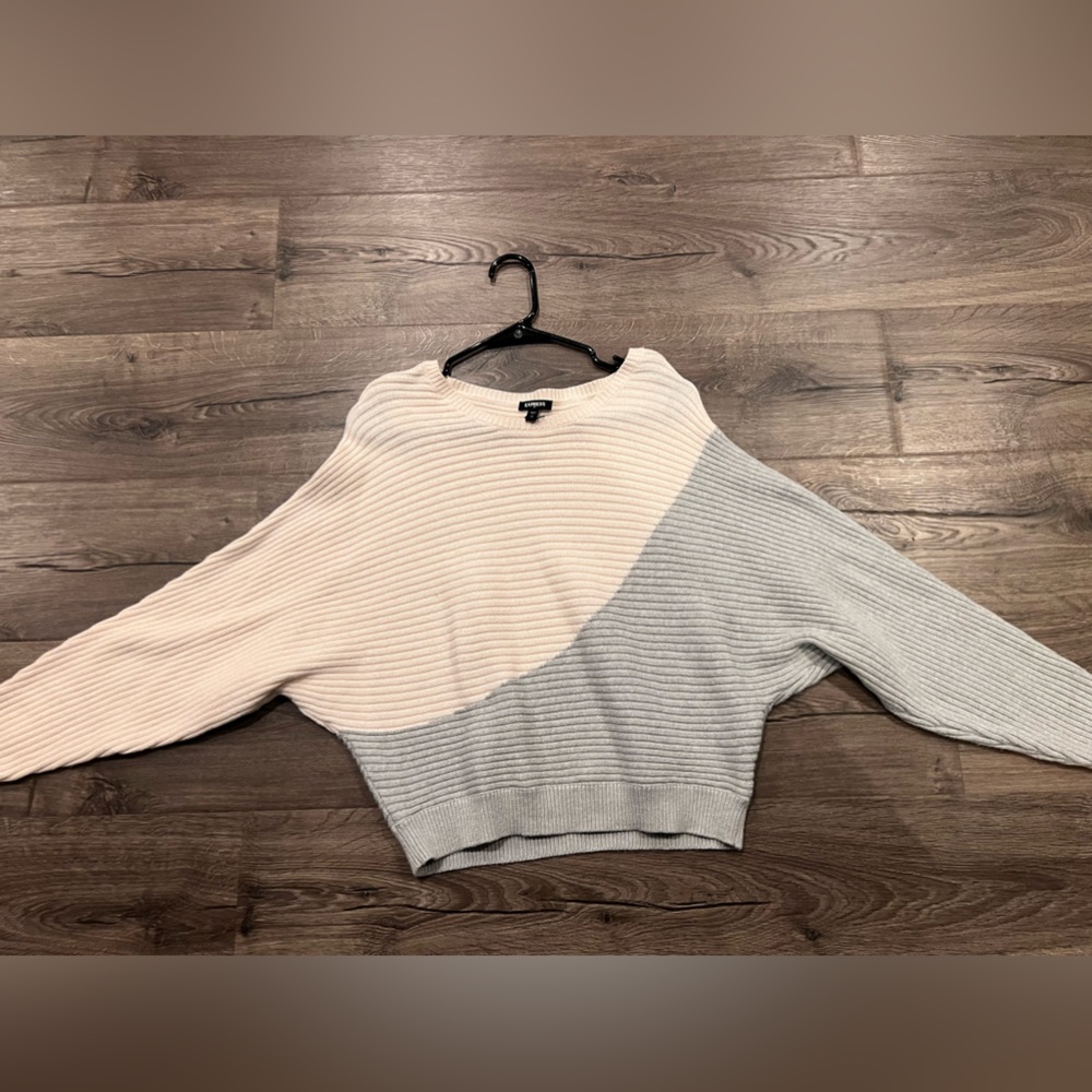 Express Ribbed Dolman Sleeve Colorblock Sweater - Picture 3 of 4